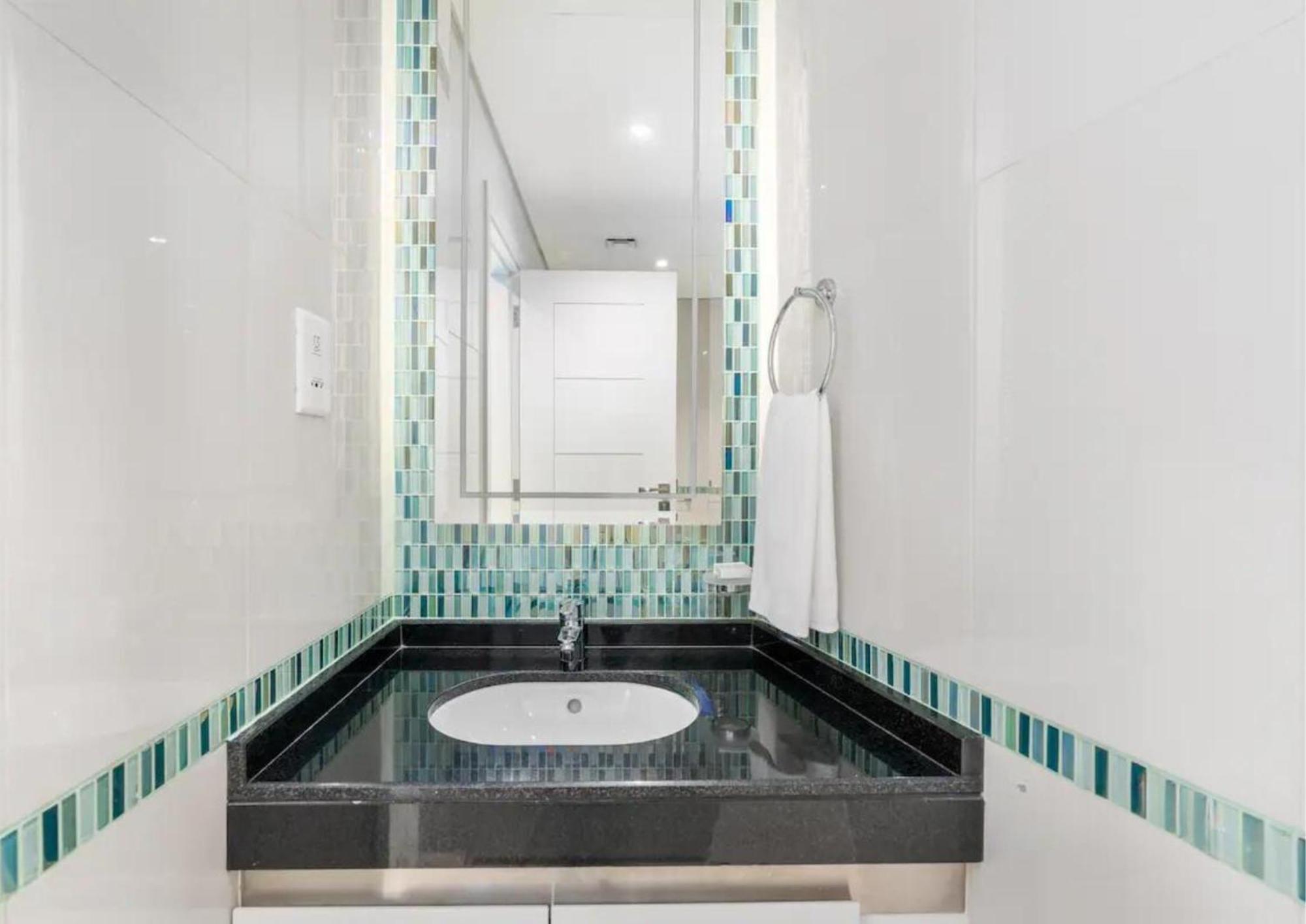 Апартаменти Luxe Sea View High Floor 1 Bedroom In Marina By Maxx Value Homes Дубай